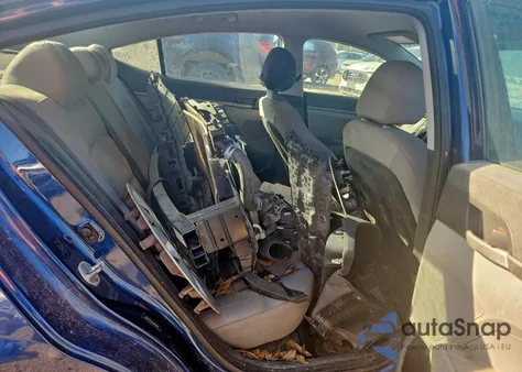 2017 Hyundai Elantra Se z USA, uszkodzony, nr VIN 5NPD74LF8HH167998